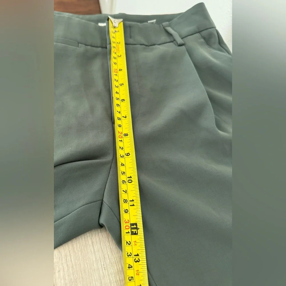 Vince Ankle Pleated Front Dress Pants Quiet Luxury Career Office Minimalist Sz 0 - Picture 4 of 11